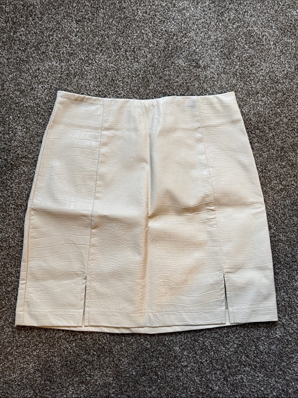 Alya Ivory Mini Skirt